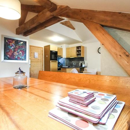 Exceptional 3 Bed Penthouse With Fireplace And Stunning Views Флен Екстериор снимка