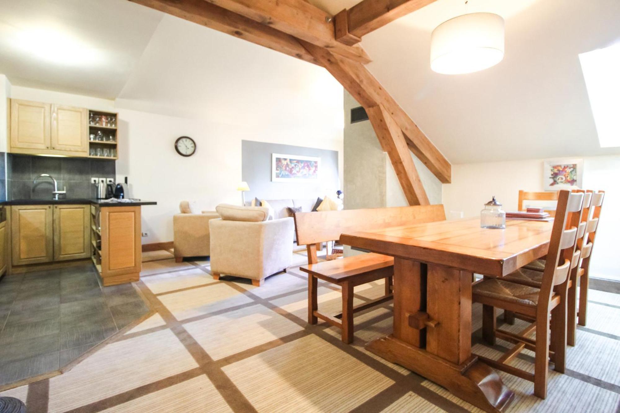 Exceptional 3 Bed Penthouse With Fireplace And Stunning Views Флен Екстериор снимка