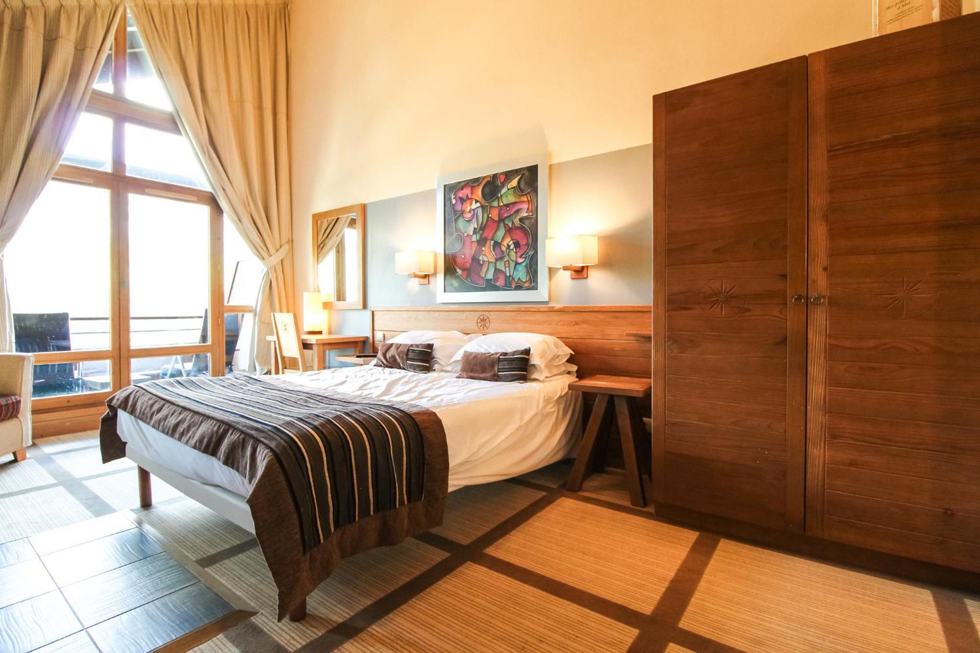 Exceptional 3 Bed Penthouse With Fireplace And Stunning Views Флен Екстериор снимка