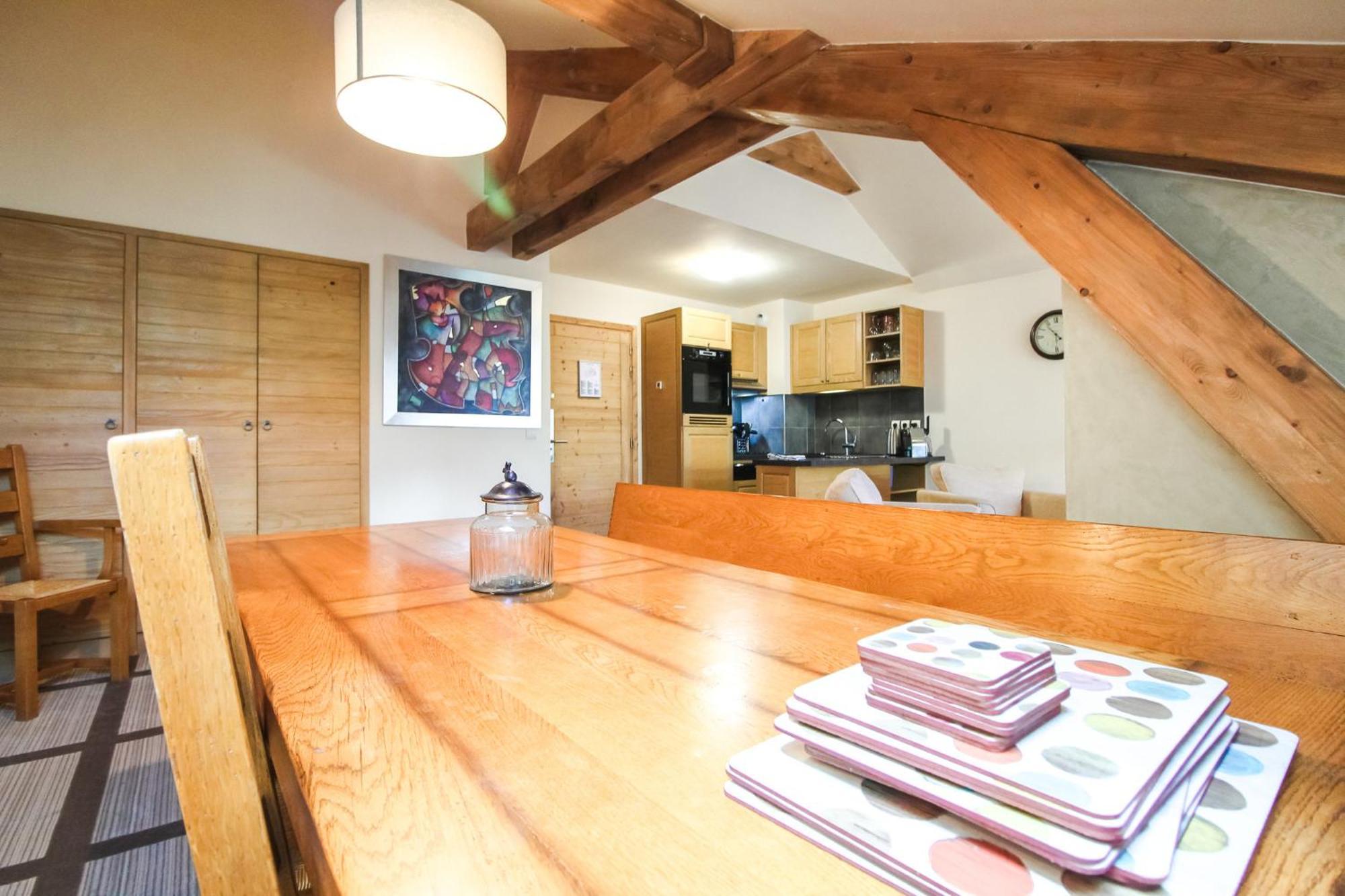 Exceptional 3 Bed Penthouse With Fireplace And Stunning Views Флен Екстериор снимка