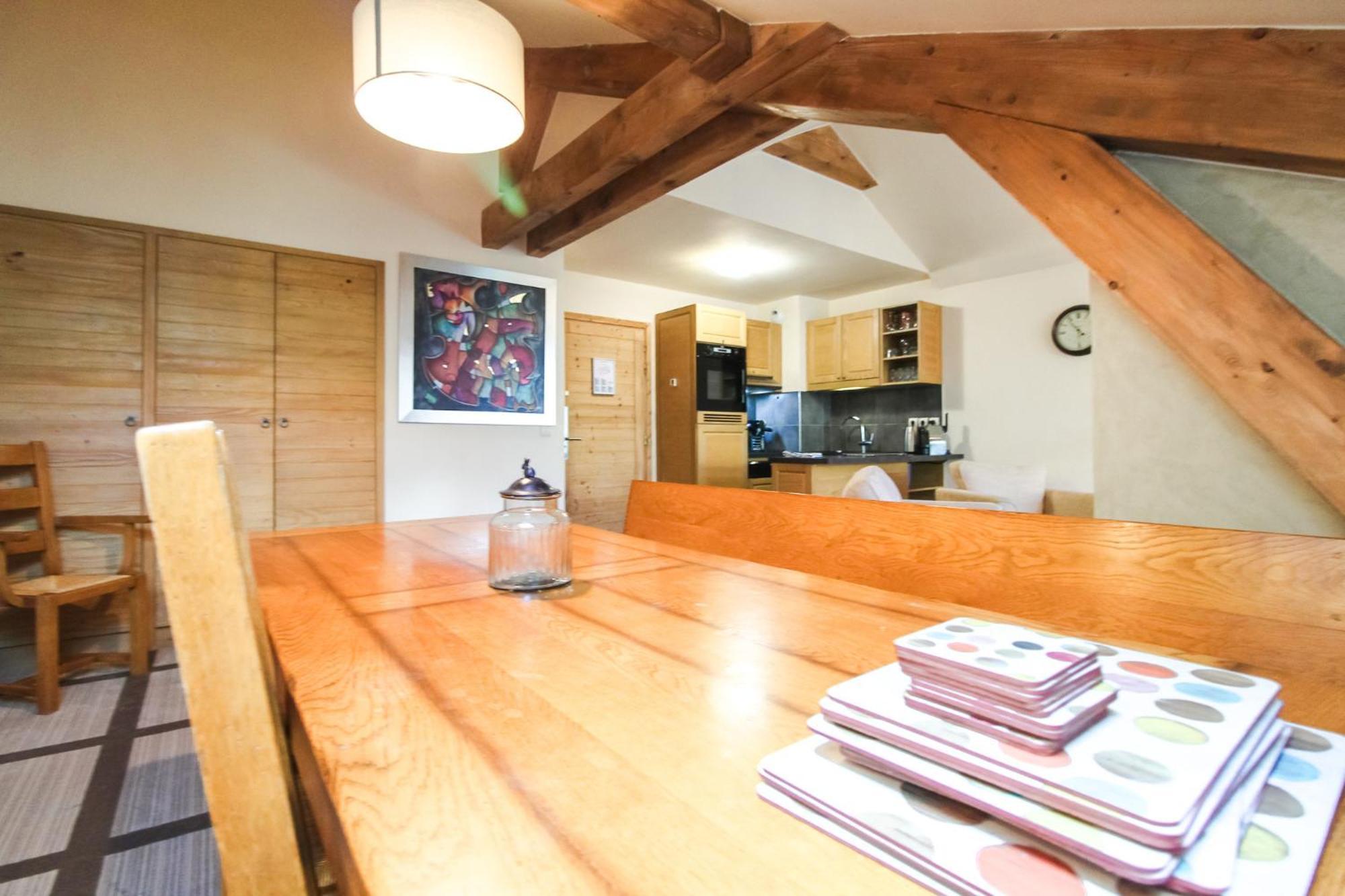 Exceptional 3 Bed Penthouse With Fireplace And Stunning Views Флен Екстериор снимка