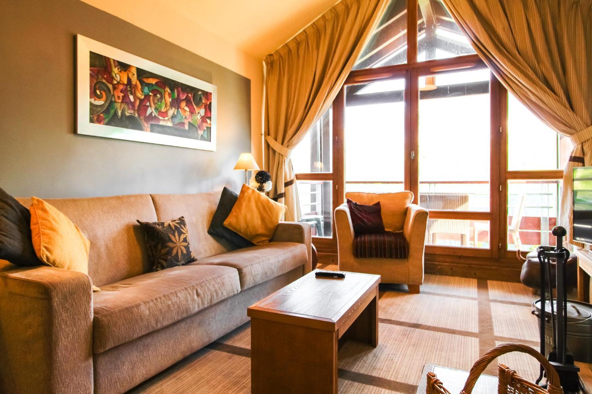 Exceptional 3 Bed Penthouse With Fireplace And Stunning Views Флен Екстериор снимка