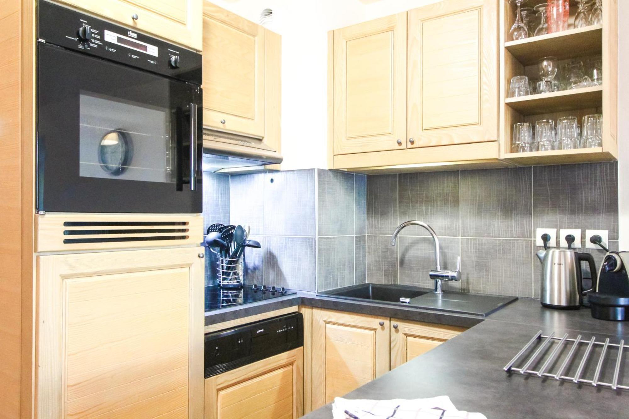 Exceptional 3 Bed Penthouse With Fireplace And Stunning Views Флен Екстериор снимка