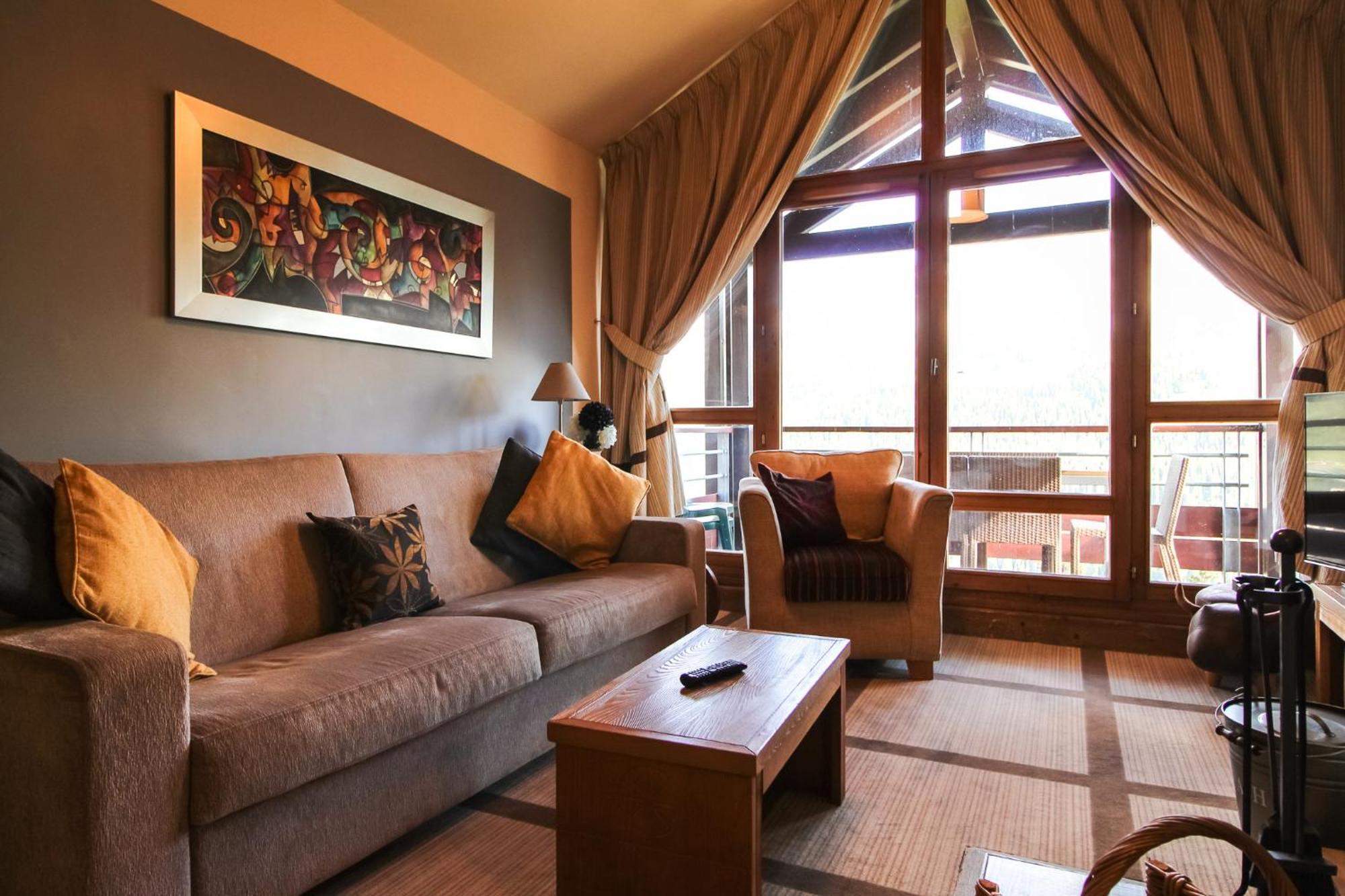 Exceptional 3 Bed Penthouse With Fireplace And Stunning Views Флен Екстериор снимка