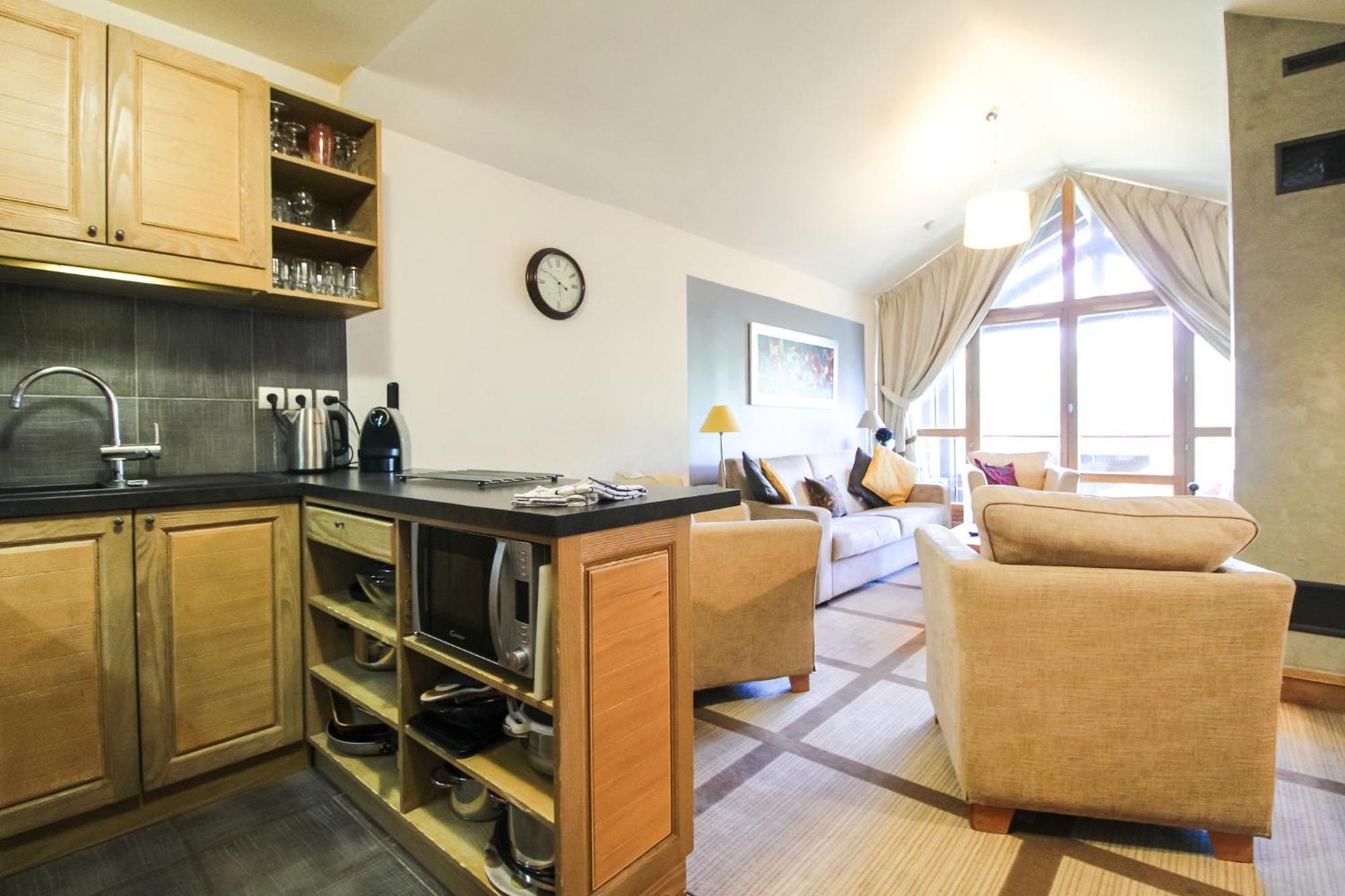 Exceptional 3 Bed Penthouse With Fireplace And Stunning Views Флен Екстериор снимка
